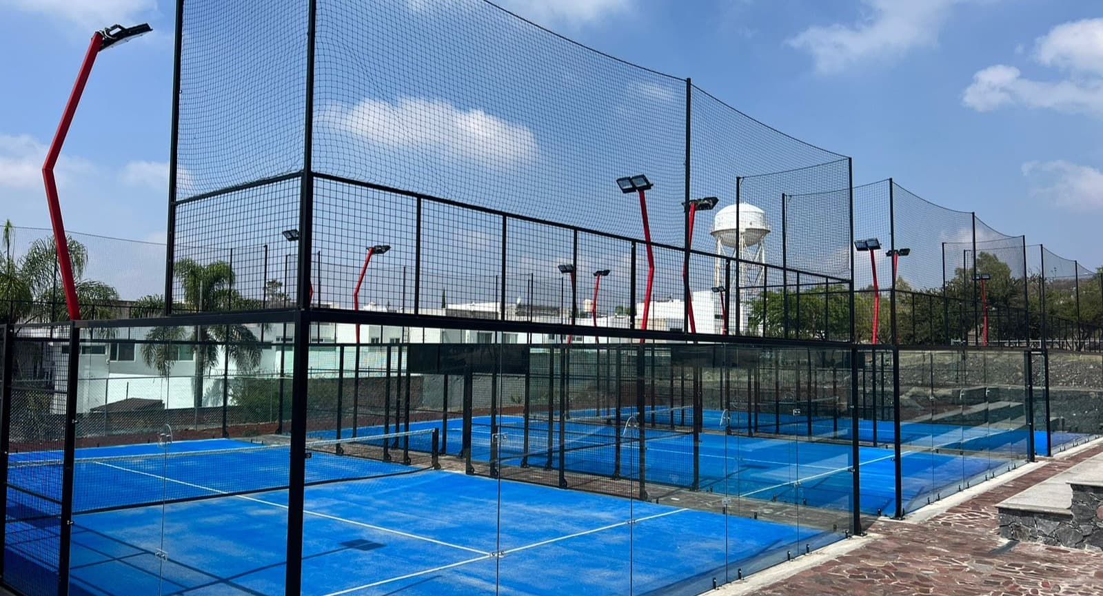 PADEL PARK GRAN JARDIN padel courts