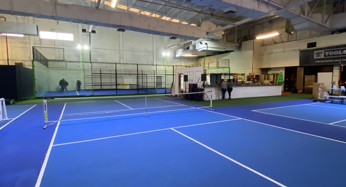 Maxima Padel & Pickle Club padel courts