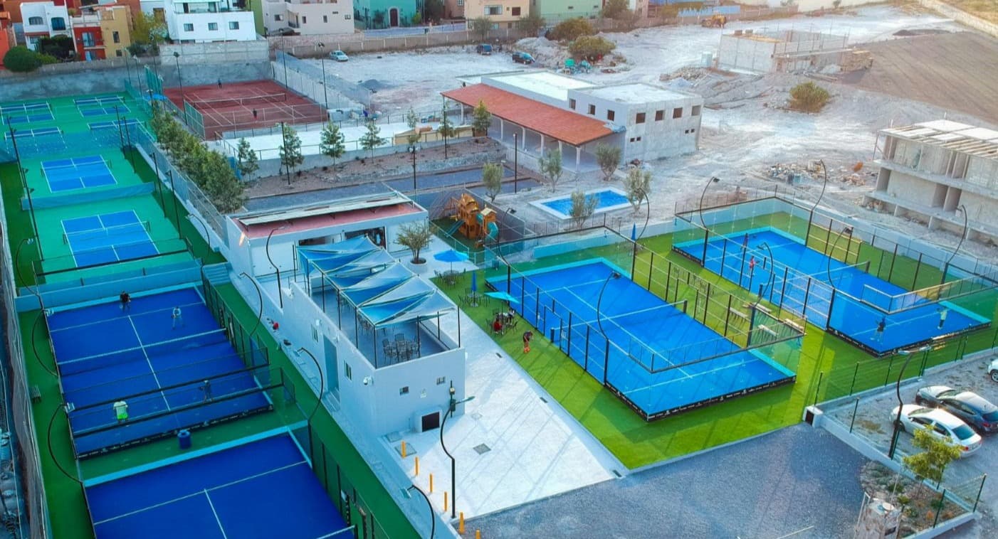 La Capilla Club Deportivo padel courts