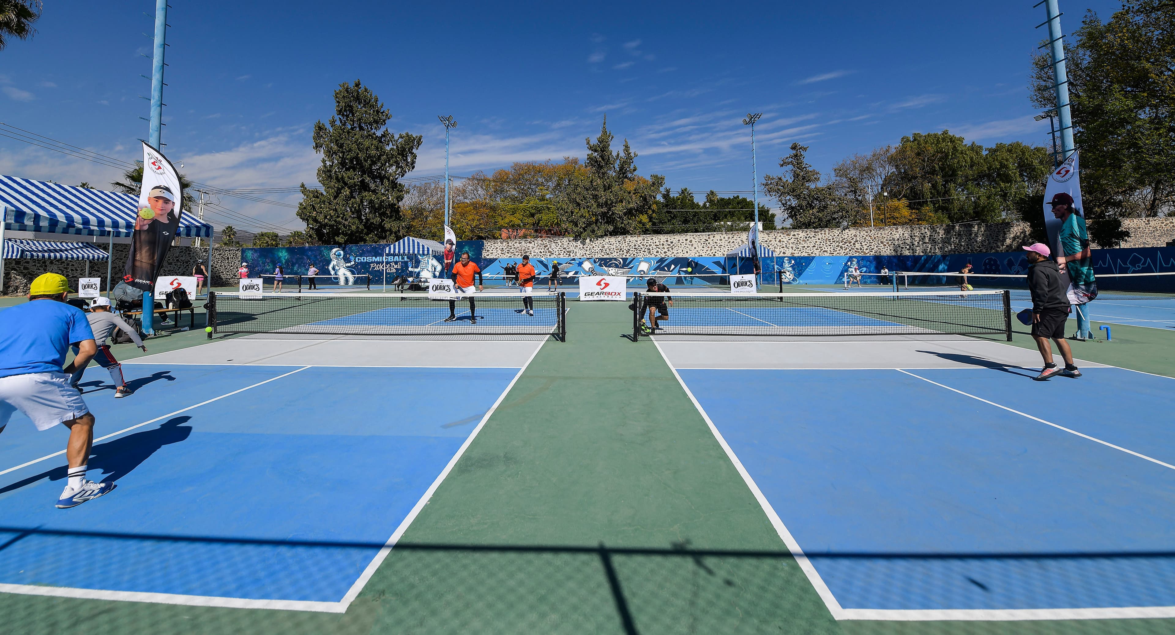 Cosmicball Club padel courts