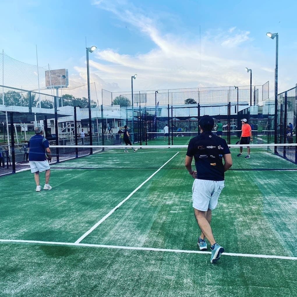 Orion Sport Club padel courts