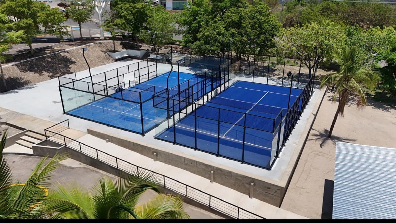 Parque Culiacán padel courts