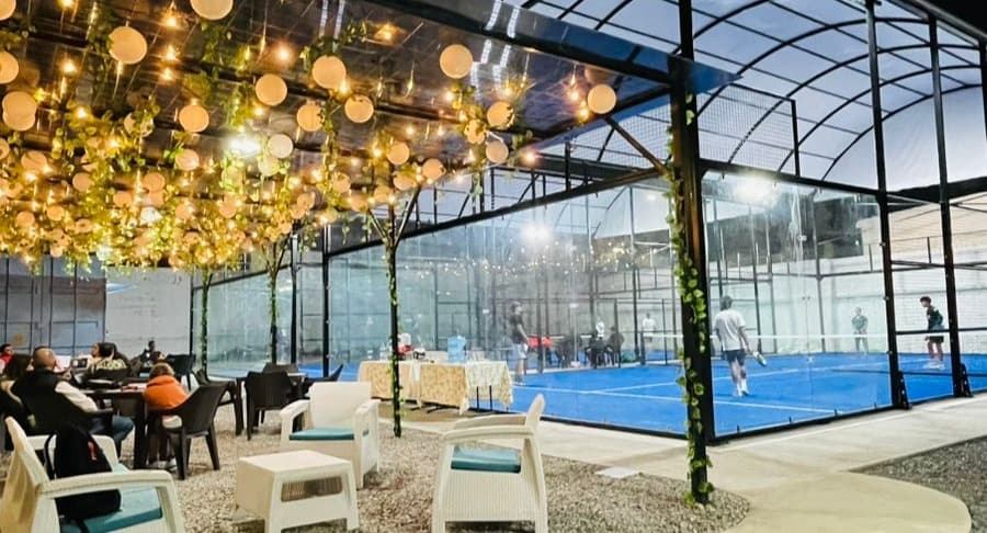 Momentum Padel Center padel courts