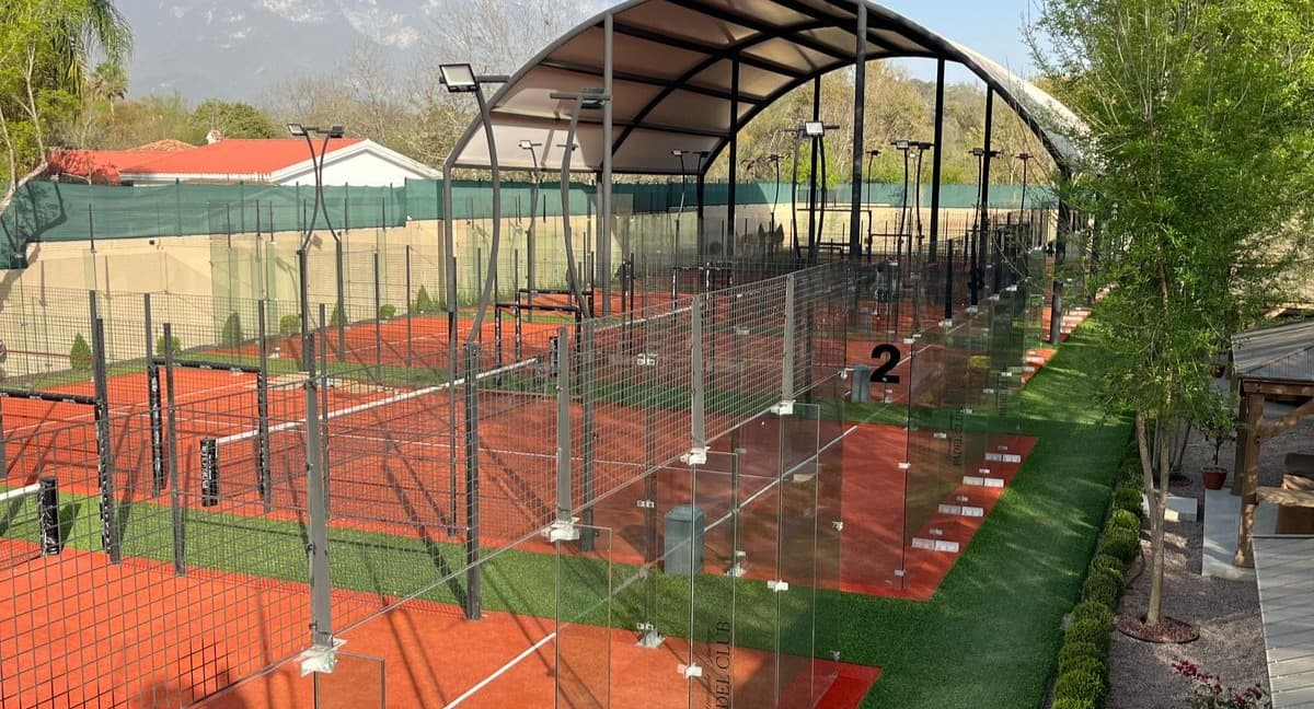 Hacienda Santiago Padel Club padel courts