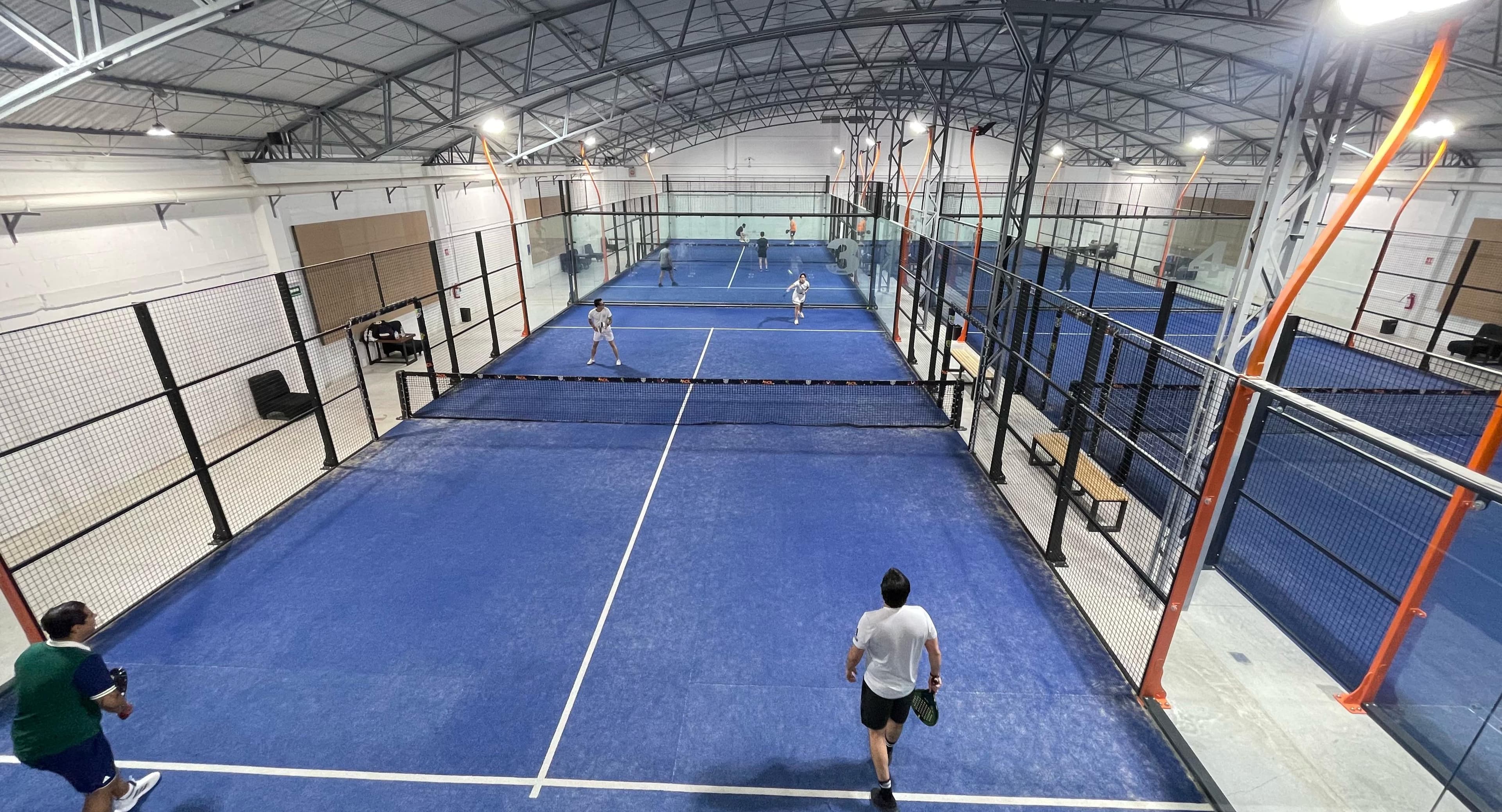 PADEL VIBES padel courts