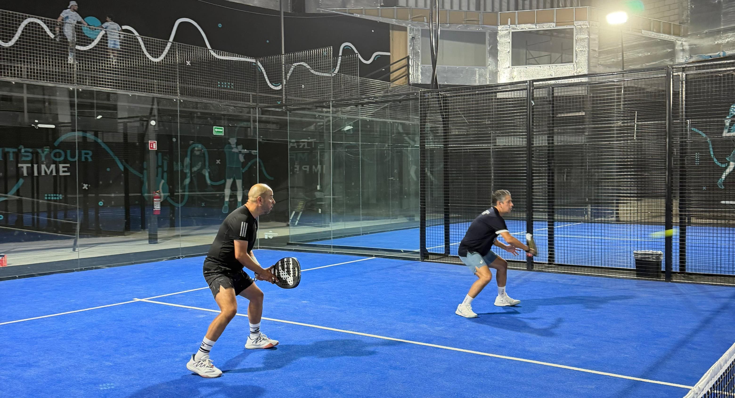 Glass Cube Padel Center Constituyentes padel courts